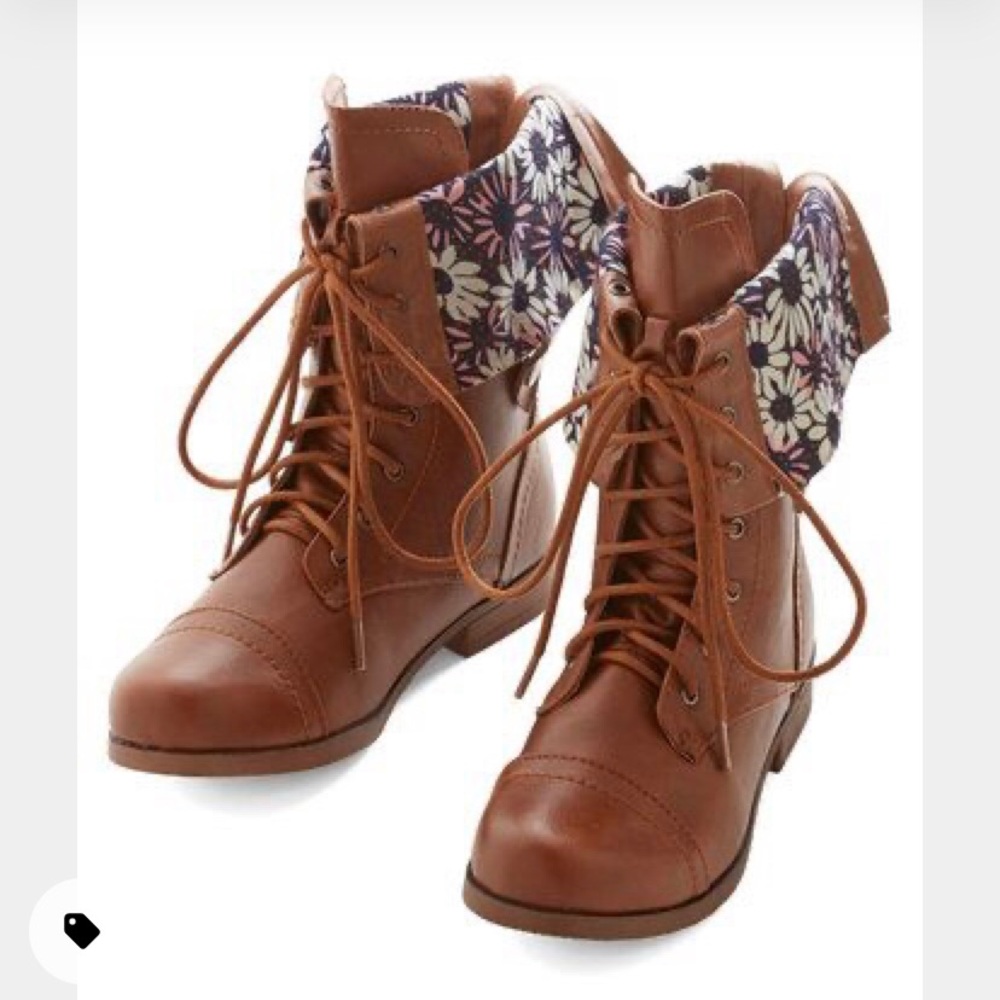 Travel Enthusiast Convertible Boots, Tan, Womens 7